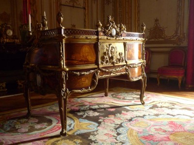 Versailles - Bureau du roi.jpg