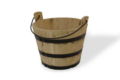 Seau en bois.jpg