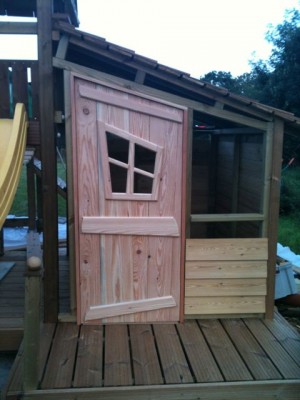 cabane_porte.jpg