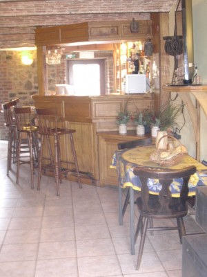 bar 014.jpg