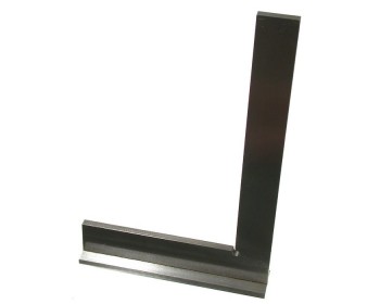 Black et d'équerre.jpg