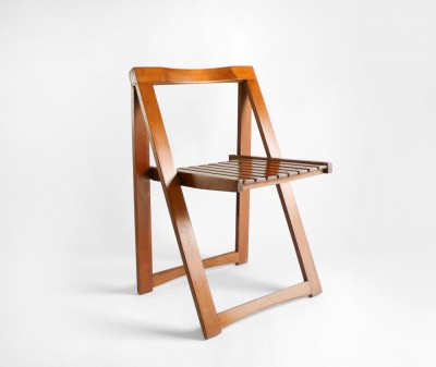 wood-folding-chair.jpg