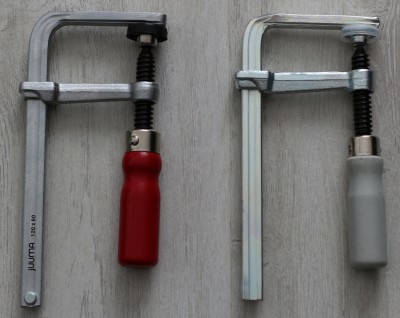 A gauche le Juuma, Ã  droite le Festool