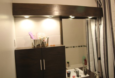 Meuble salle de bain, terminÃ© : partie haute.