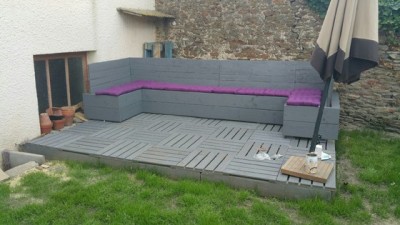 salon de jardin en palettes.jpg