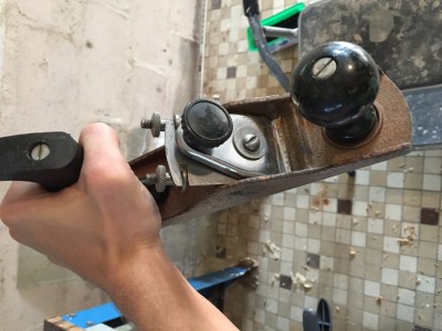 un rabot mÃ©tallique sans marque Ã  2â‚¬
