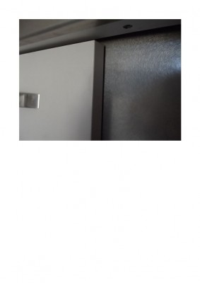 Portes qui tapent contre cuve