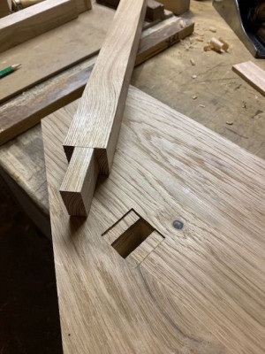 mortaise et tenon presse.jpg