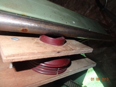 Lurem un truc bizarre sous le guide.JPG