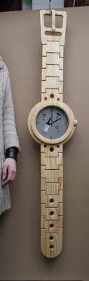 On voit mon amie Ã  cotÃ© de la montre pour bien voir que les 1m40 y sont