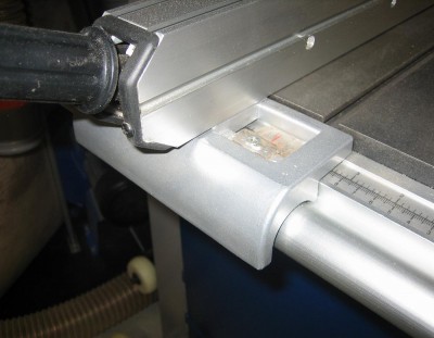 vue de la poigner avant pour le serrage du guide par simple montee et descente