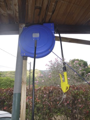 L'enrouleur automatique de 8 mÃ¨tres et auto-bloquant.